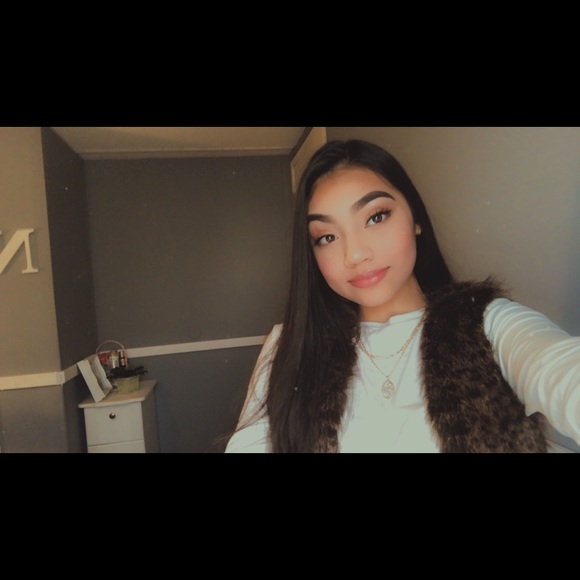 Meet your Posher, Julia nathaly - Picture 1 of 1